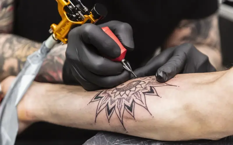 عفونت تاتو: علل، علائم، درمان و پیشگیری